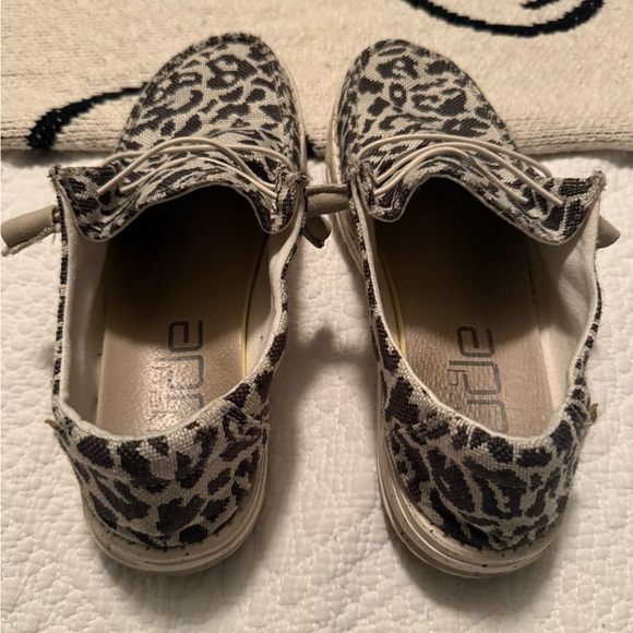 Hey Dudes Cheetah - Picture 2 of 7